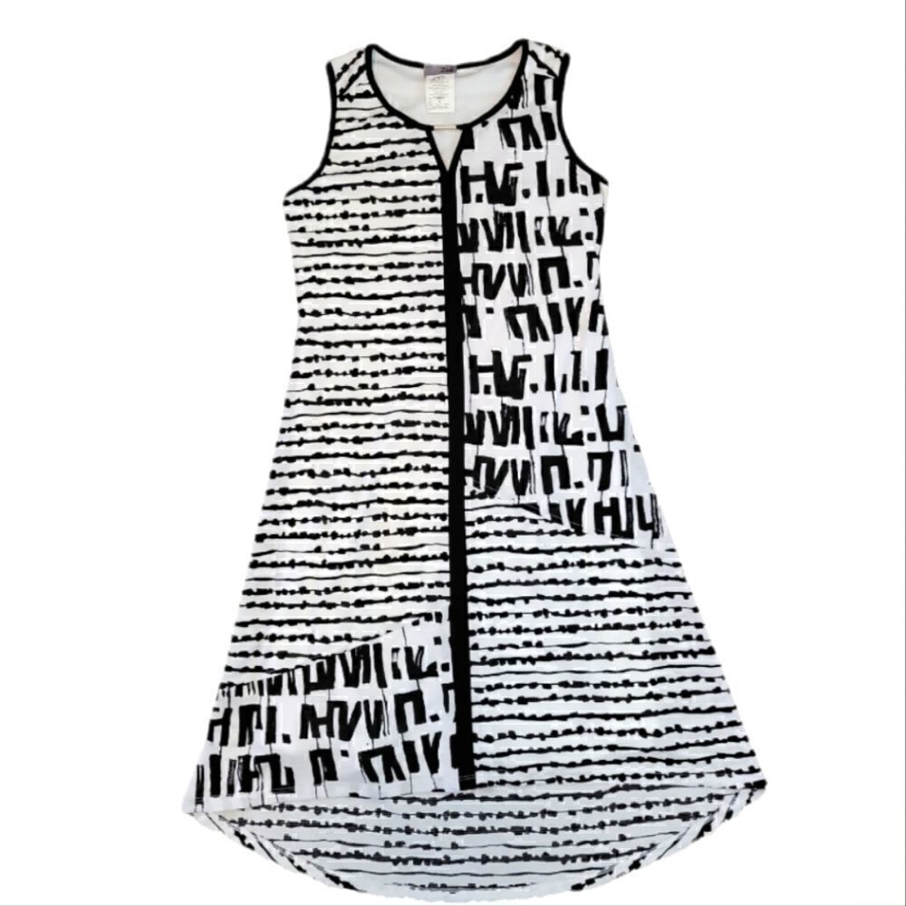EC ZOE SLEEVELESS DRESS WITH SILVER TRIANGLE OPENING ON THE CHEST SZ. P/S